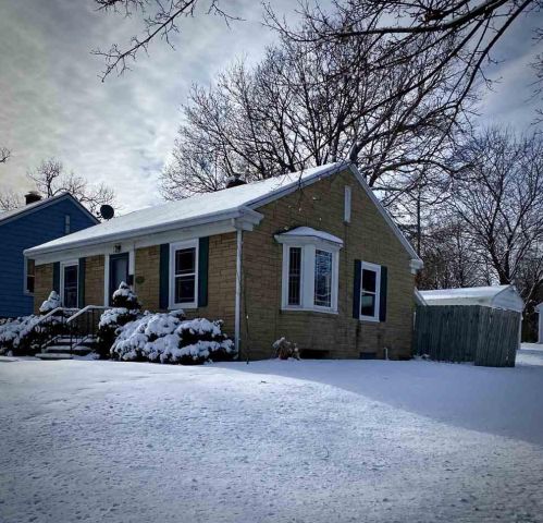 1130 10th Ave, Green Bay, WI 54304-2678