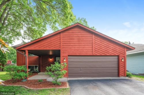 3218 Greenbrier St, Saint Paul, MN 55127-5035