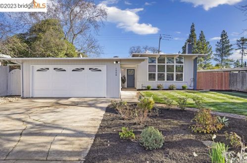1008 Temple Dr, Pacheco, CA 94553-5110