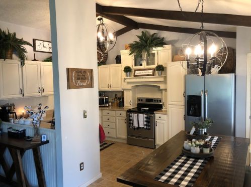 136 Meadow Ln, Fairfax, OH 45133-8569