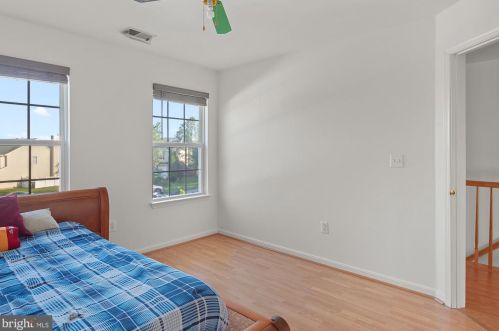 5762 Ralston Ct, Woodbridge VA  22193-3761 exterior