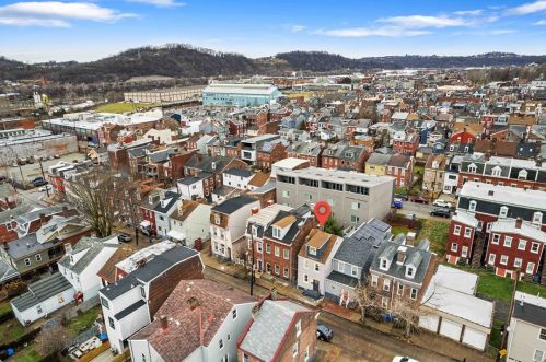 139 42nd St, Pittsburgh PA  15201-3136 exterior