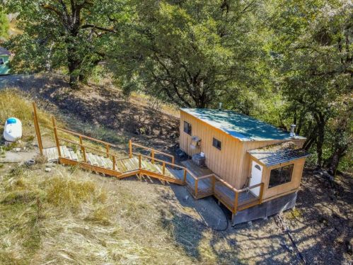 61720 Bell Springs Rd, Laytonville, CA