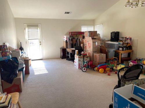730 Fairmont Dr, Los Banos, CA 93635-3070