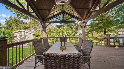 26 Pintinalli Dr, Trenton NJ  08619-1538 exterior