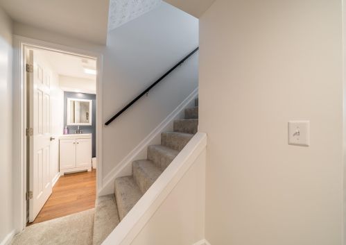 7026 Glade Ln, Florence KY  41042-4304 exterior