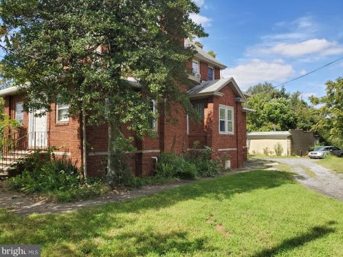 1208 Crown Point Rd, West Deptford, NJ 08093-1746