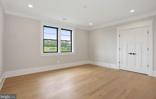 16067 Waterford Crk Cir, Hamilton VA  20158-3342 exterior