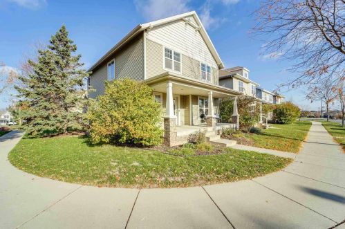 714 Star Dr, Madison, WI 53718-3070