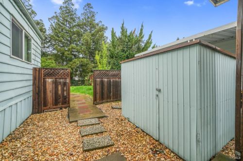 14 Bel Air Cir, Fairfield CA  94533-2811 exterior