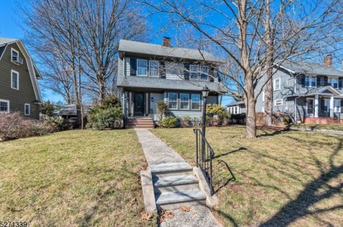 645 Raymond St, Westfield NJ  07090-2451 exterior