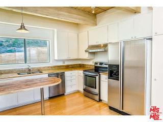 11866 Starfish Ln, Malibu CA  90265-2254 exterior