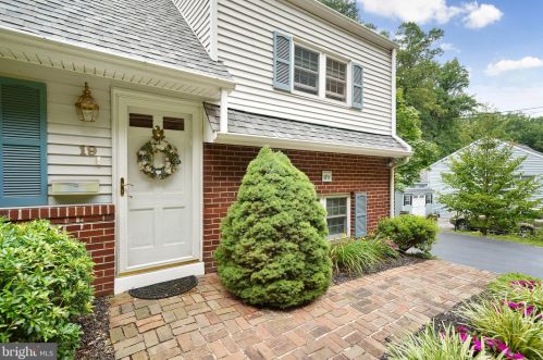 19 Cedar Hollow Rd, Paoli, PA 19301-1739