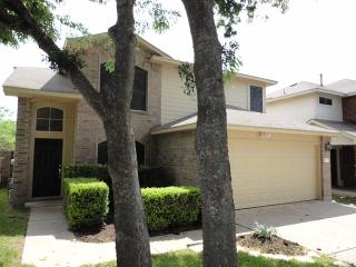 1177 Miss Kimberlys Ln, Pflugerville TX  78660-3939 exterior