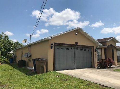 3912 11th St, Lehigh Acres, FL 33972-3776