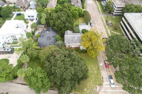 4800 Bellaire Blvd, Bellaire, TX 77401-4016