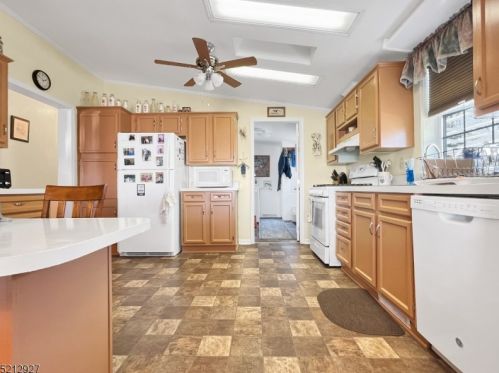 11 Morningside Dr, Belvidere NJ  07823-2910 exterior