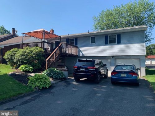 1316 Blair St, Easton, PA 18045-5918