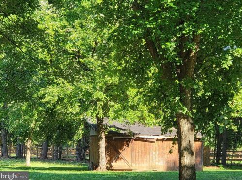 13501 Highland Farms Ct, Nokesville VA  20181-2811 exterior