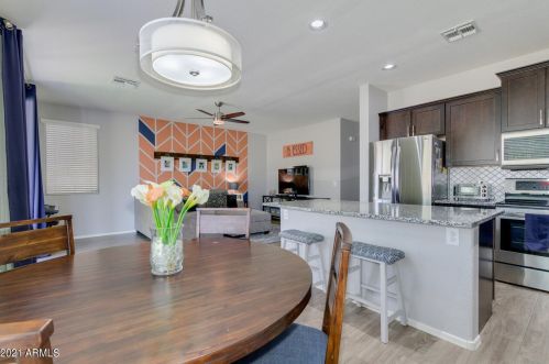 3638 Flamingo Way, Gilbert AZ 85297-5250 exterior