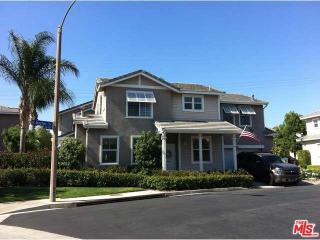 28488 Mayfair Dr, Santa Clarita, CA 91354-1519