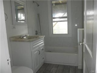 423 Courtland Ave, Bridgeport CT  06605-3351 exterior