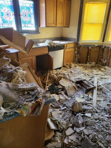 3863 55, Milwaukee WI 53220-2045 exterior