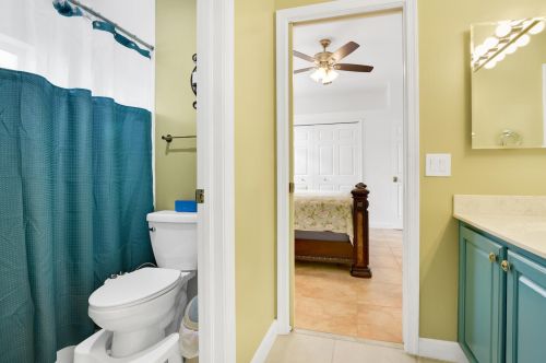 7219 Serrano Ter, Delray Beach FL  33446-2200 exterior