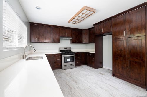 4825 Mahogany Vista Ln, San Diego CA  92102-6053 exterior