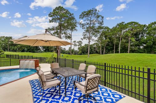 2989 Oak Pointe Dr, Pensacola, FL 32505-1622