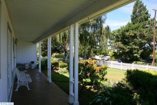 2207 10th Ave, Kennewick, WA 99336-4805
