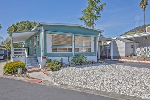 17 Coronado Cir, Santa Rosa, CA 95409-3232