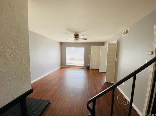 11259 Knott Ave, Cypress CA  90630-5401 exterior