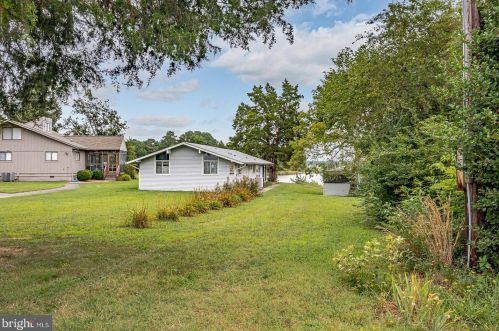 135 Osprey Dr, Montross VA  22520-4119 exterior