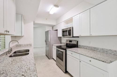 6581 Sable Ridge Ln, Naples FL  34109-0523 exterior