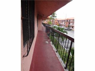 2194 60th St, Hialeah, FL 22106-2615