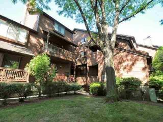 356 Sandcastle Ky, Secaucus NJ  07094-2208 exterior