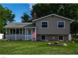 36949 Shoreham Dr, Willoughby, OH 44095-1172
