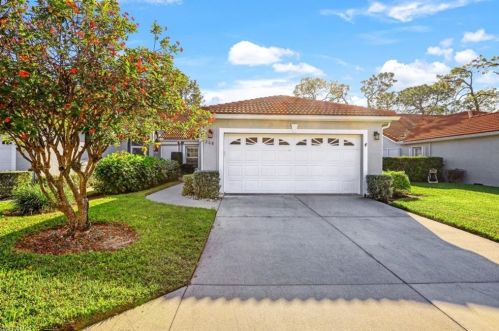 268 Melrose Pl, Naples, FL 34104-7848