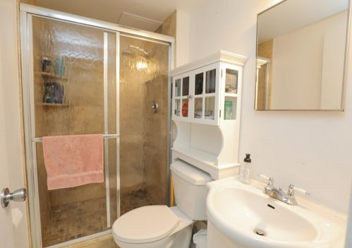 225 87 St, Kenosha WI 53142-2521 exterior