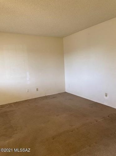 4180 Western Winds Dr, Tucson, AZ 85705-2742