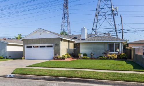 6743 Denmead St, Lakewood, CA 90713-2121