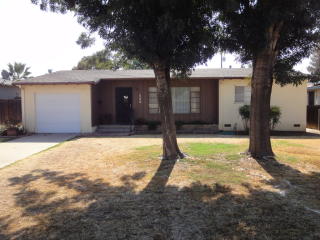 445 Kanai Ave, Porterville, CA 93257-2141