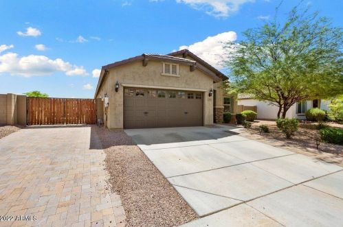 27465 175th Dr, Sun City, AZ 85387