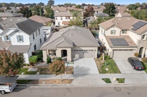 17769 Golden Spike Trl, Lathrop CA  95330-9373 exterior