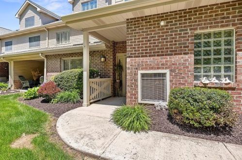 9203 Sundance Dr, Bridgeville, PA 15017-1183