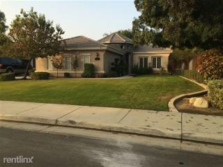 10210 Loughton Ave, Bakersfield CA  93311-4956 exterior