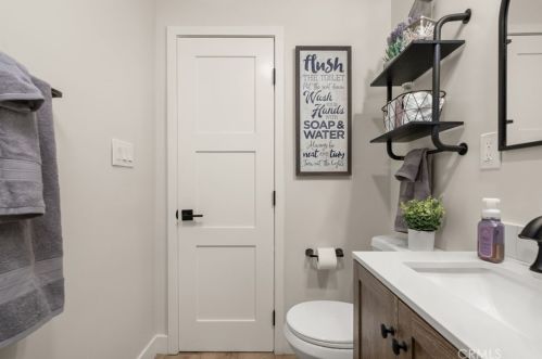 2485 Grandeur Ave, Altadena CA  91001-5548 exterior