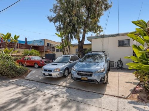 4083 Kendall St, San Diego CA 92109-6505 exterior