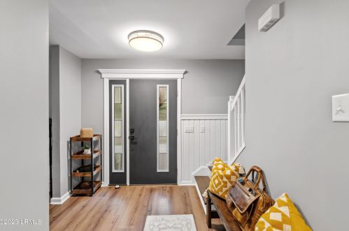 37 Royal Pines Blvd, Beaufort SC  29907-1921 exterior